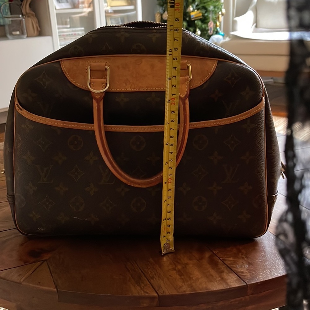 LV Authentic purse - Picture 11 of 11